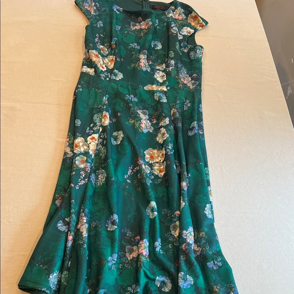 Floral Fit-and-Flare Green Women's Dress